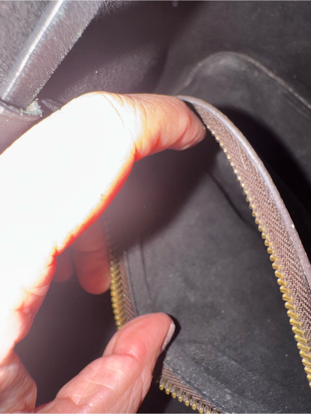 Louis Vuitton Monogram Canvas Drawstring Shoulder Bag in Brown - Picture 8 of 9